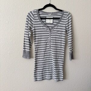 Y2K Abercrombie & Fitch Striped 3/4 Sleeve Top